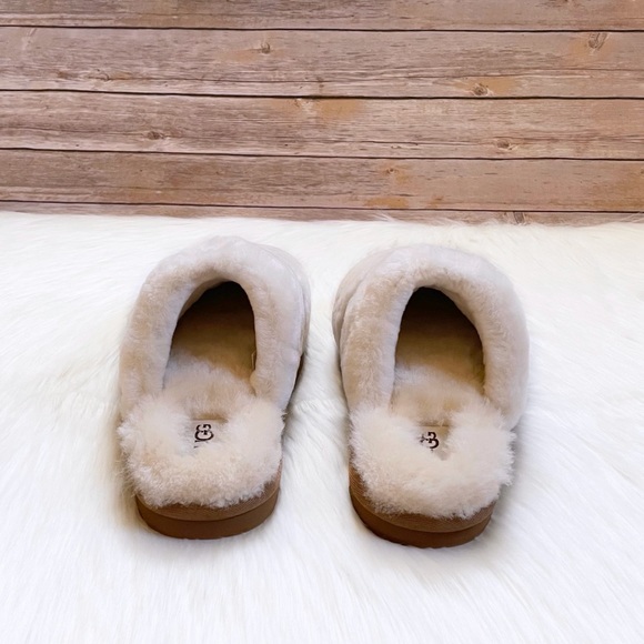 UGG Women’s Dalla Plaid Slippers - Picture 7 of 9